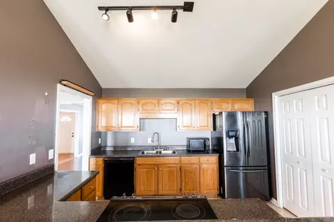 Kitchen - 407 7th Ave W, Springfield, TN 37172 photo 3 of 5