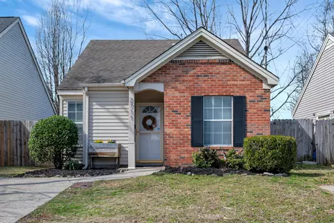2711 Penn Meade Dr, Nashville, TN 37214