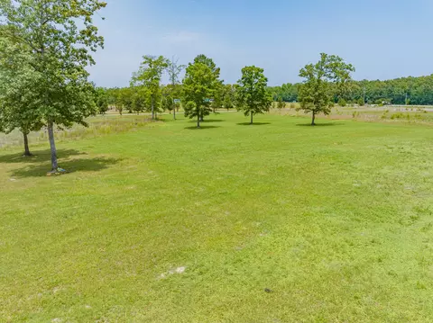 2 Nancy Ln, Estill Springs, TN 37330