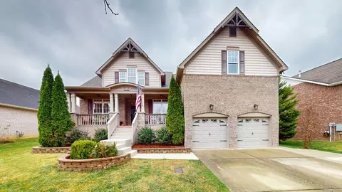 7320 Riverfront Dr, Nashville, TN 37221