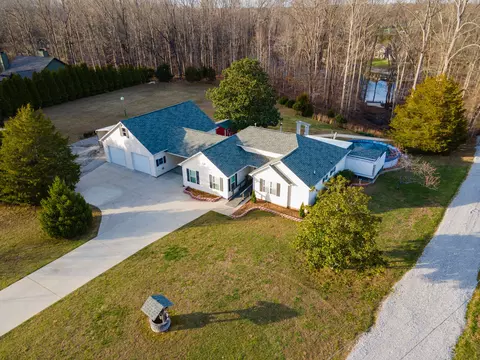 400 Bjs Lndg, Estill Springs, TN 37330