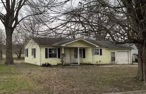 319 May St, Lawrenceburg, TN 38464