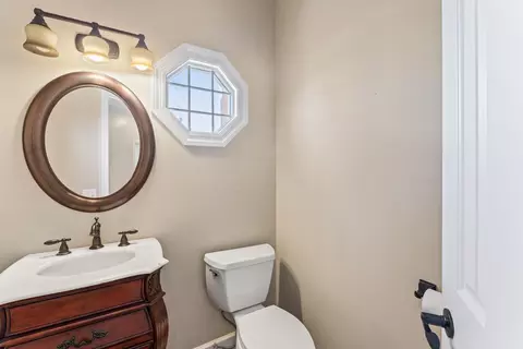 Bath - 1415 Wall St, Murfreesboro, TN 37130 photo 4 of 5