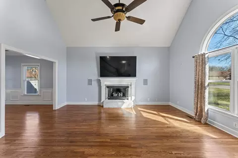 Living - 1415 Wall St, Murfreesboro, TN 37130 photo 1 of 1