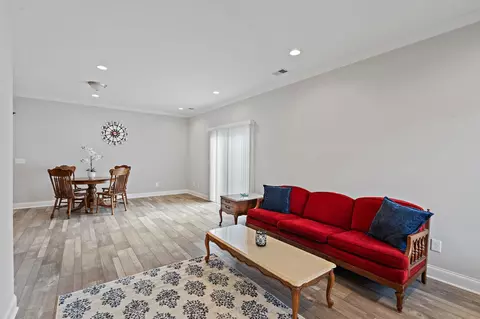 Living - 3502 Pershing Dr, Murfreesboro, TN 37129 photo 1 of 1
