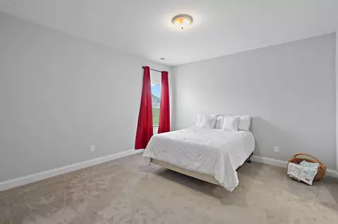Bedroom - 3502 Pershing Dr, Murfreesboro, TN 37129 photo 2 of 4