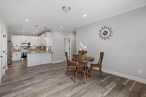 Dining - 3502 Pershing Dr, Murfreesboro, TN 37129 photo 1 of 3