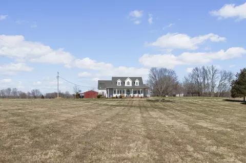 Exterior - 1545 Manley Loop, Dickson, TN 37055 photo 2 of 12