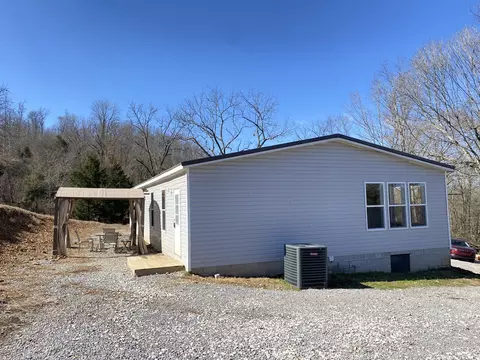 371 Cortner Rd, Normandy, TN 37360 photo 4