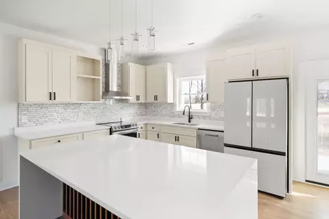 Kitchen - 122 Dewey, Dickson, TN 37055 photo 1 of 2