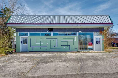 102 Bank Ave, Centerville, TN 37033