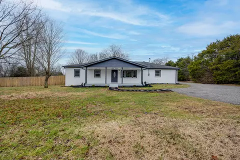 8304 Coles Ferry Pike, Lebanon, TN 37087