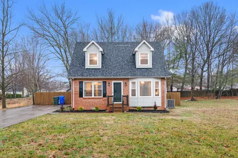 301 Oakdale Dr, White House, TN 37188
