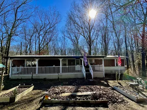 55 Cumberland Rd E, Camden, TN 38320