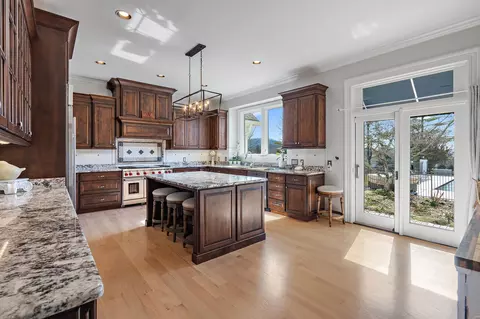 Kitchen - 1002 Tulloss Rd, Franklin, TN 37067 photo 3 of 7