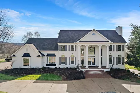 Exterior - 1002 Tulloss Rd, Franklin, TN 37067 photo 2 of 11