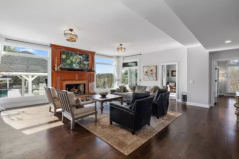 Living - 1002 Tulloss Rd, Franklin, TN 37067 photo 1 of 10