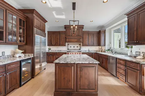 Kitchen - 1002 Tulloss Rd, Franklin, TN 37067 photo 5 of 7