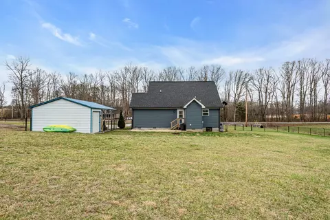 Exterior - 433 Pruett Rd, Dickson, TN 37055 photo 6 of 9