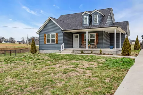 Exterior - 433 Pruett Rd, Dickson, TN 37055 photo 2 of 9