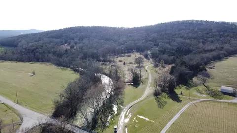 1900 Shoot Rd, Hartsville, TN 37074