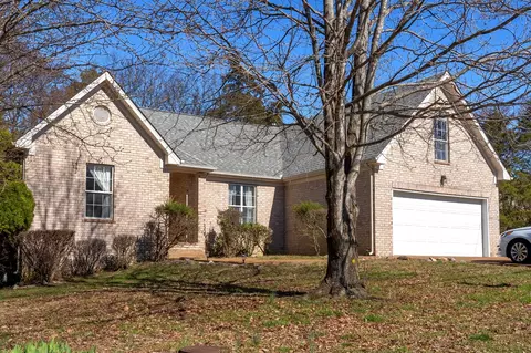 1673 Eagle Trace Dr, Mount Juliet, TN 37122