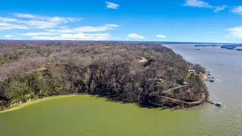 910 Float Ln, Waverly, TN 37185 photo 8