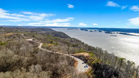 910 Float Ln, Waverly, TN 37185 photo 5
