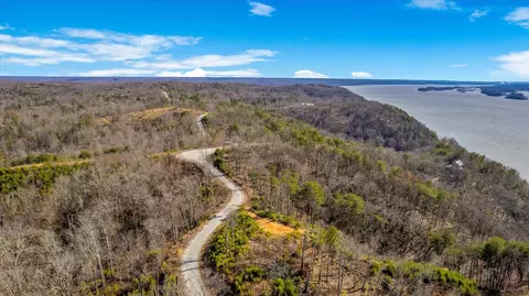 910 Float Ln, Waverly, TN 37185 photo 14