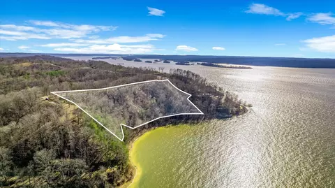 910 Float Ln, Waverly, TN 37185 photo 6
