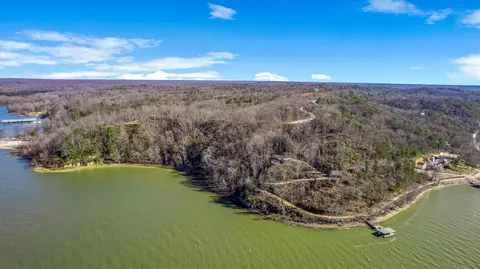 910 Float Ln, Waverly, TN 37185 photo 4