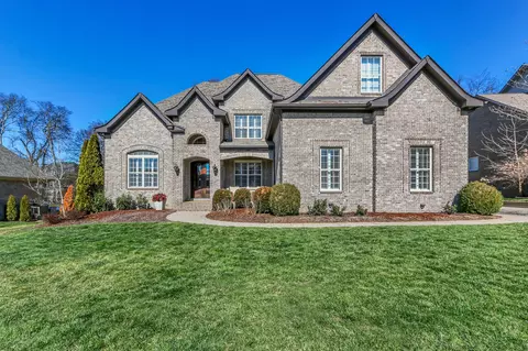 1028 Alice Springs Cir, Spring Hill, TN 37174