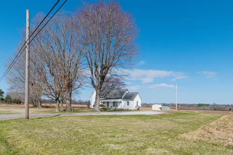 1294 S Russell, Portland, TN 37148