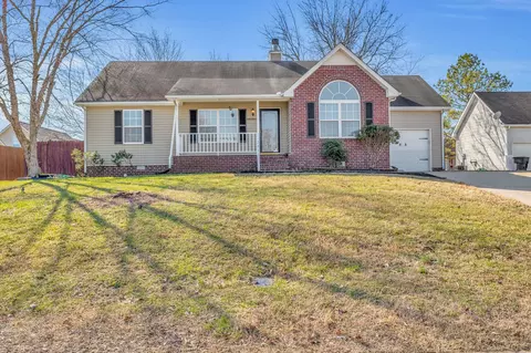 2911 Holsted Dr, Murfreesboro, TN 37128