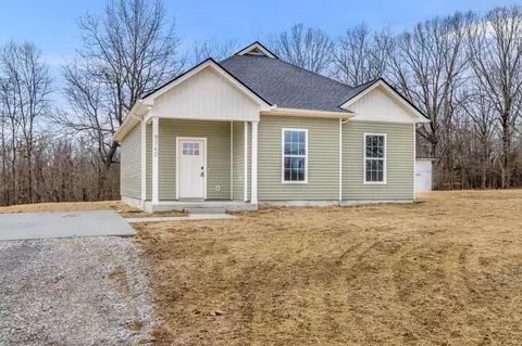9760 Honey Hill Dr, Bon Aqua, TN 37025