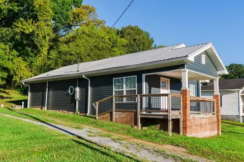 1127 Hamilton St N, Dalton, GA 30720