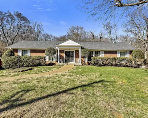 454 Manley Dr, Nashville, TN 37220
