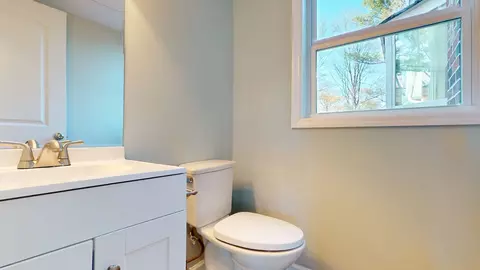 Bath - 700 W Broad St, Decherd, TN 37324 photo 3 of 4