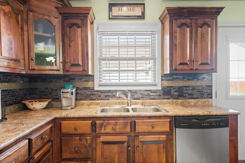 Kitchen - 309 Brandywine Ln, Springfield, TN 37172 photo 4 of 4