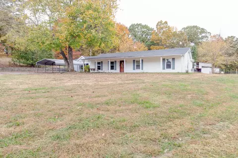1488 Pomona Rd, Dickson, TN 37055