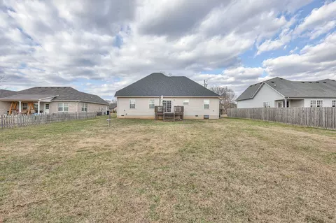 Exterior - 1019 Vince Ct, Murfreesboro, TN 37128 photo 7 of 8