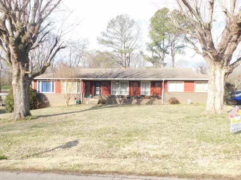 1001 Johnson St, Gallatin, TN 37066