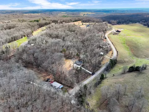 2991 Erwin Rd, Clarksville, TN 37043