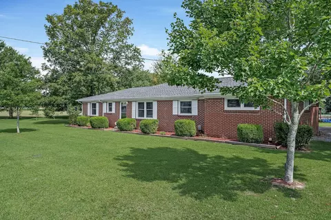 212 Jennings Ln, Smithville, TN 37166