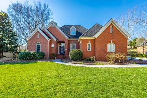 9664 Windrose Cir, Chattanooga, TN 37421
