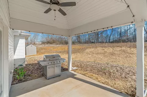 Exterior - 413 Laramie Dr, Springfield, TN 37172 photo 7 of 11