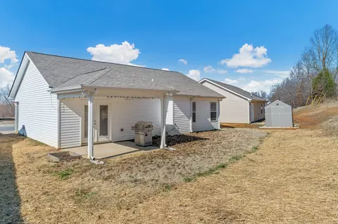 Exterior - 413 Laramie Dr, Springfield, TN 37172 photo 9 of 11