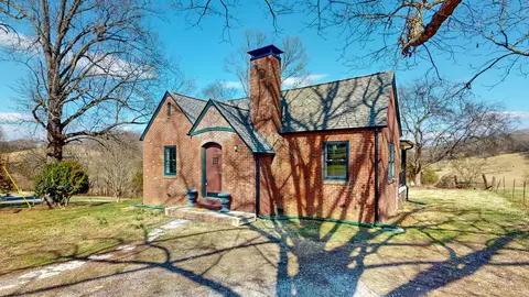 509 Knob Creek Rd, Wartrace, TN 37183