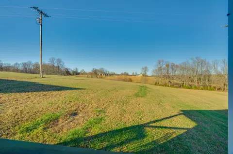 609 Womack Rd, Bethpage, TN 37022 photo 14