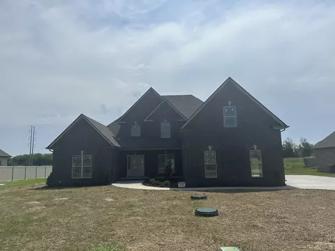 5425 Vermillion Ct, Christiana, TN 37037